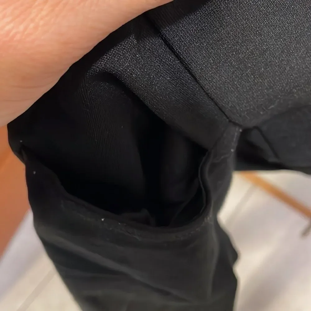 WOMAN’S thick black leggings - Picture 3 of 5